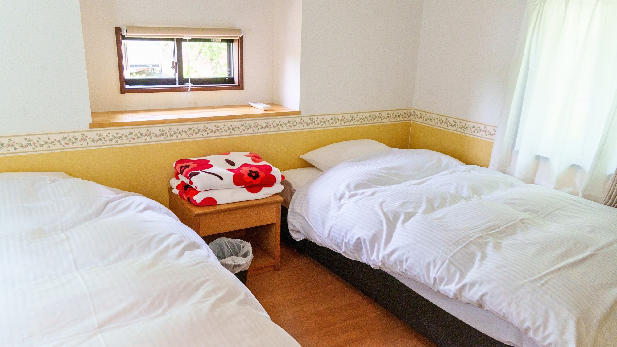 トレーラーハウス《ROYAL》グループタイプ 