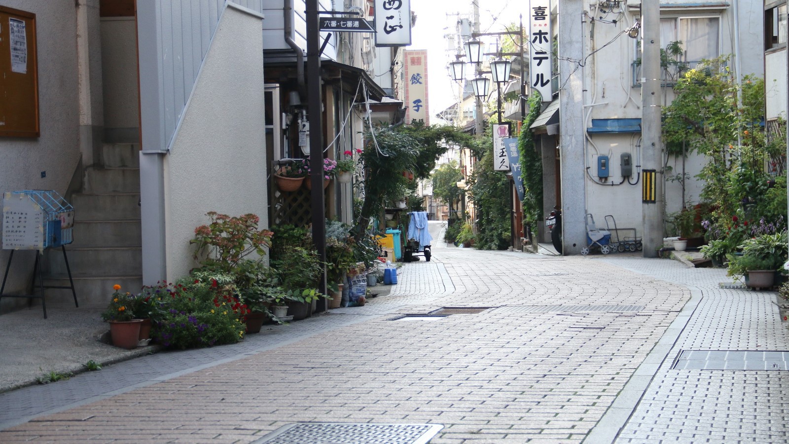 【1泊朝食付】ほっこり和む和朝食と24時間無料貸切風呂付！渋温泉を手軽に楽しむ♪