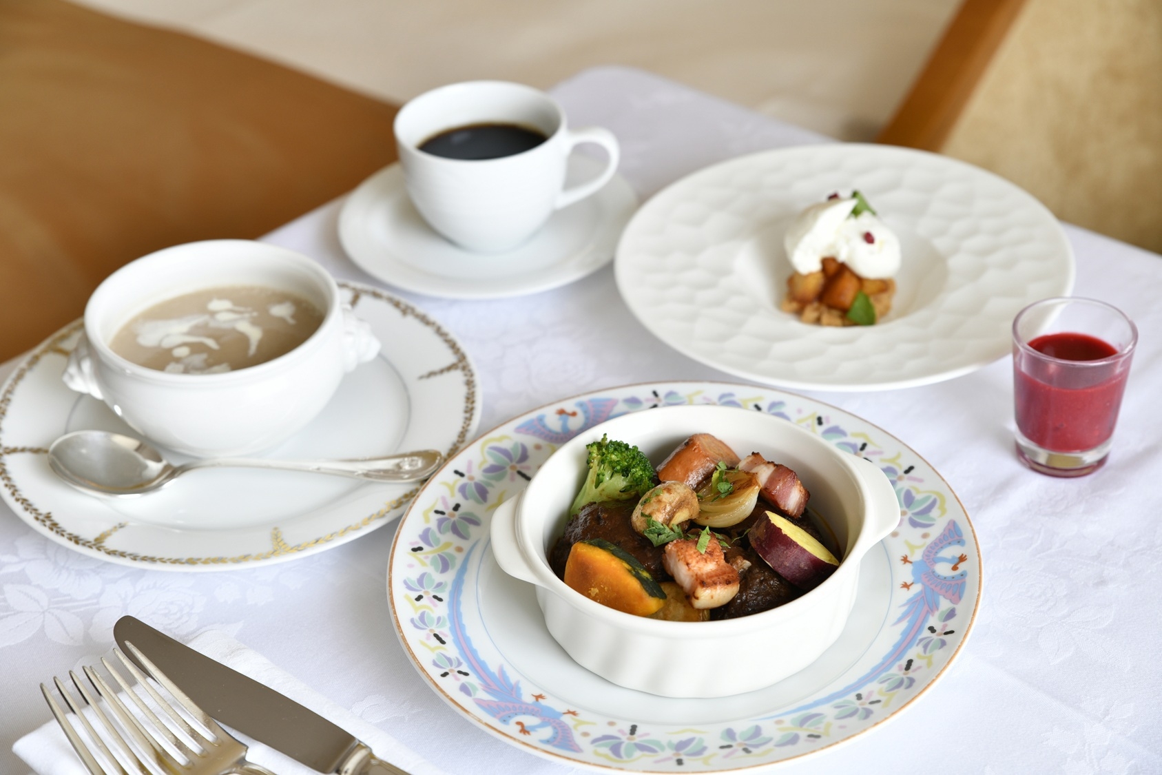 秋色満点★オータムディナーステイ　1泊2食付き（ご夕食20時）