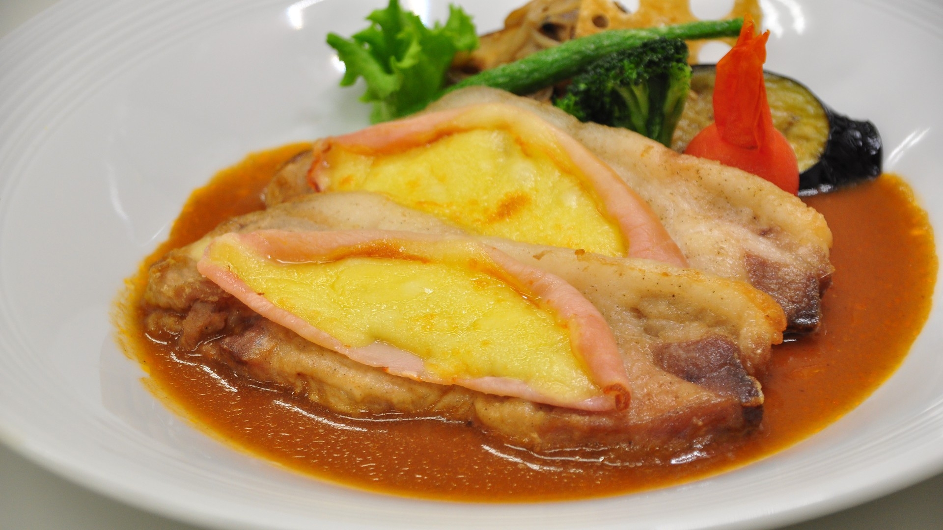 【Chef’sDinner】地産食材のお肉料理とハーフビュッフェ〈お肉メイン/MeatBased〉