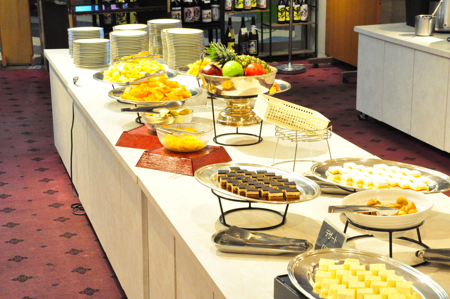 【レストラン・ディナー】ハーフビュッフェ