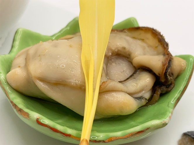 創作洋食コース～秋メニュー～【ANTIPASTOMISTO】蒸牡蠣の柚子胡椒マリネ