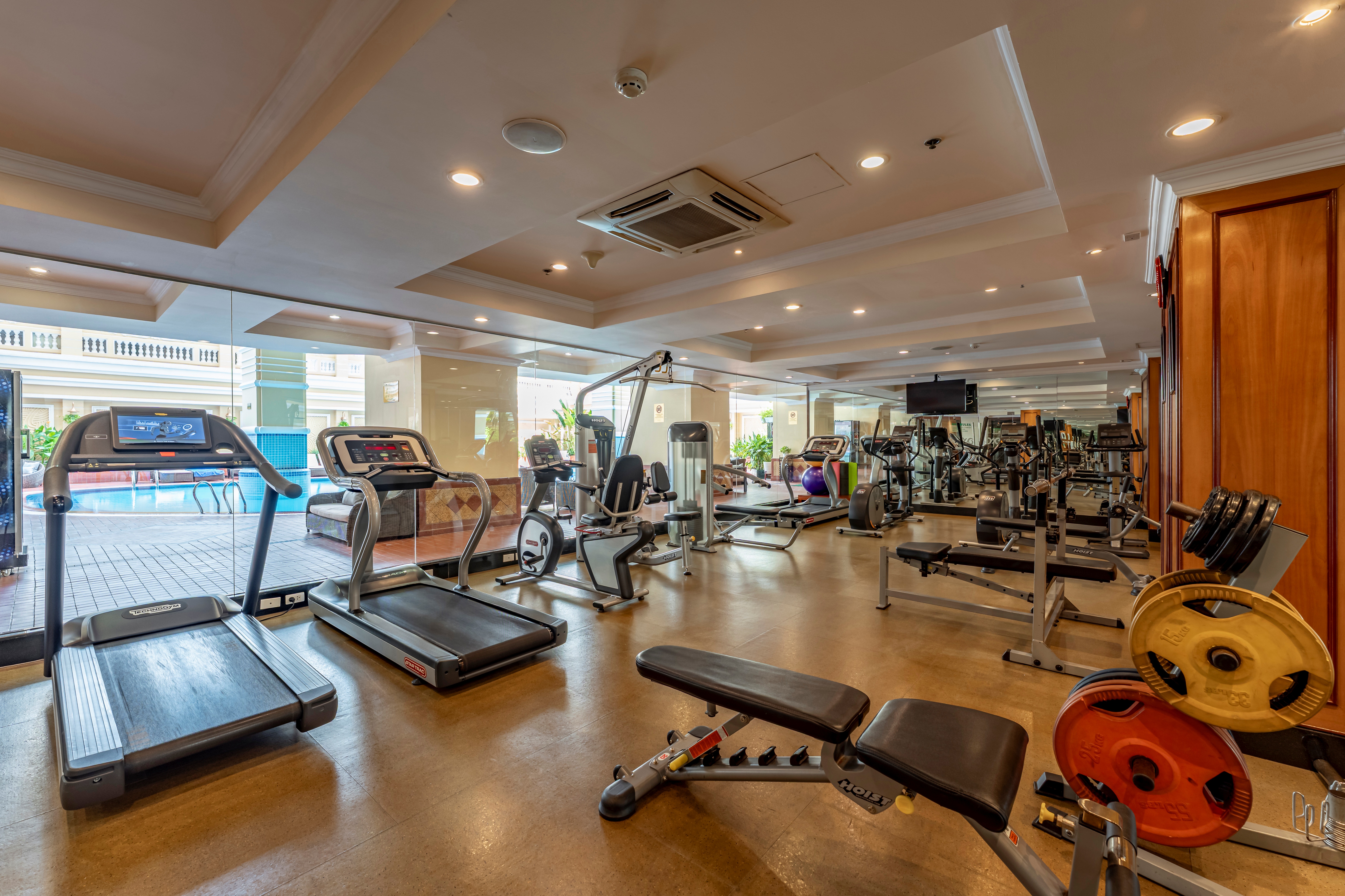 フィットネスセンター