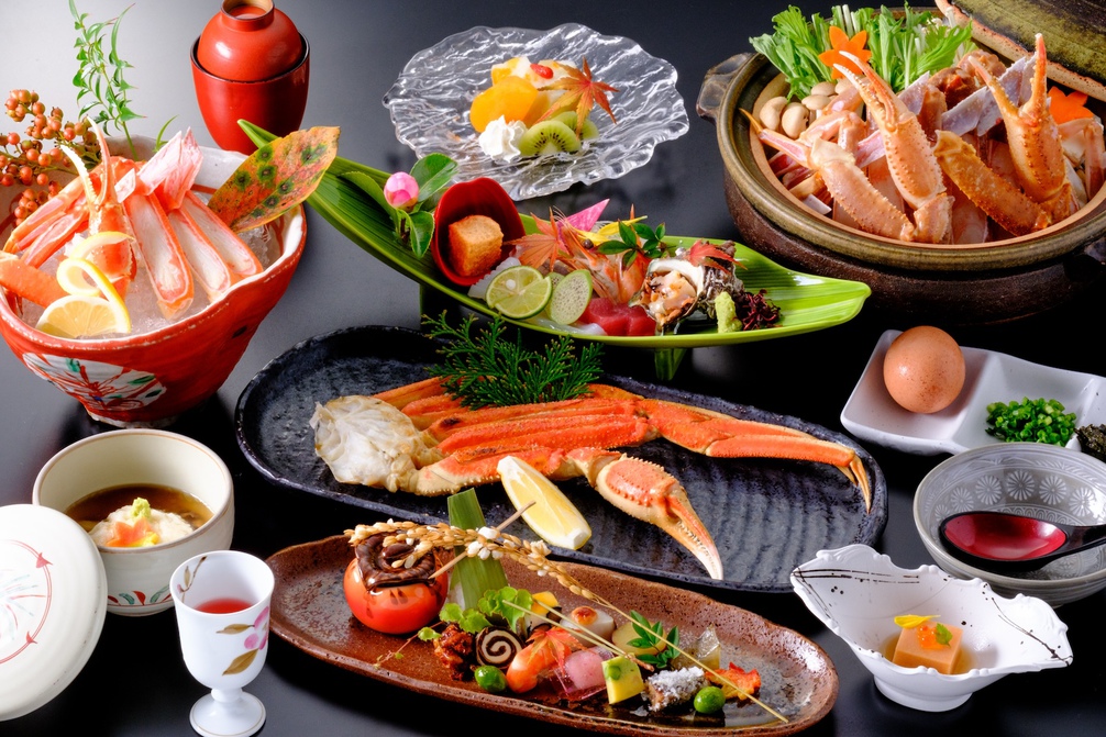 【さき楽28】【1泊2食】【季節限定】本ズワイ蟹をメインとした蟹会席プラン