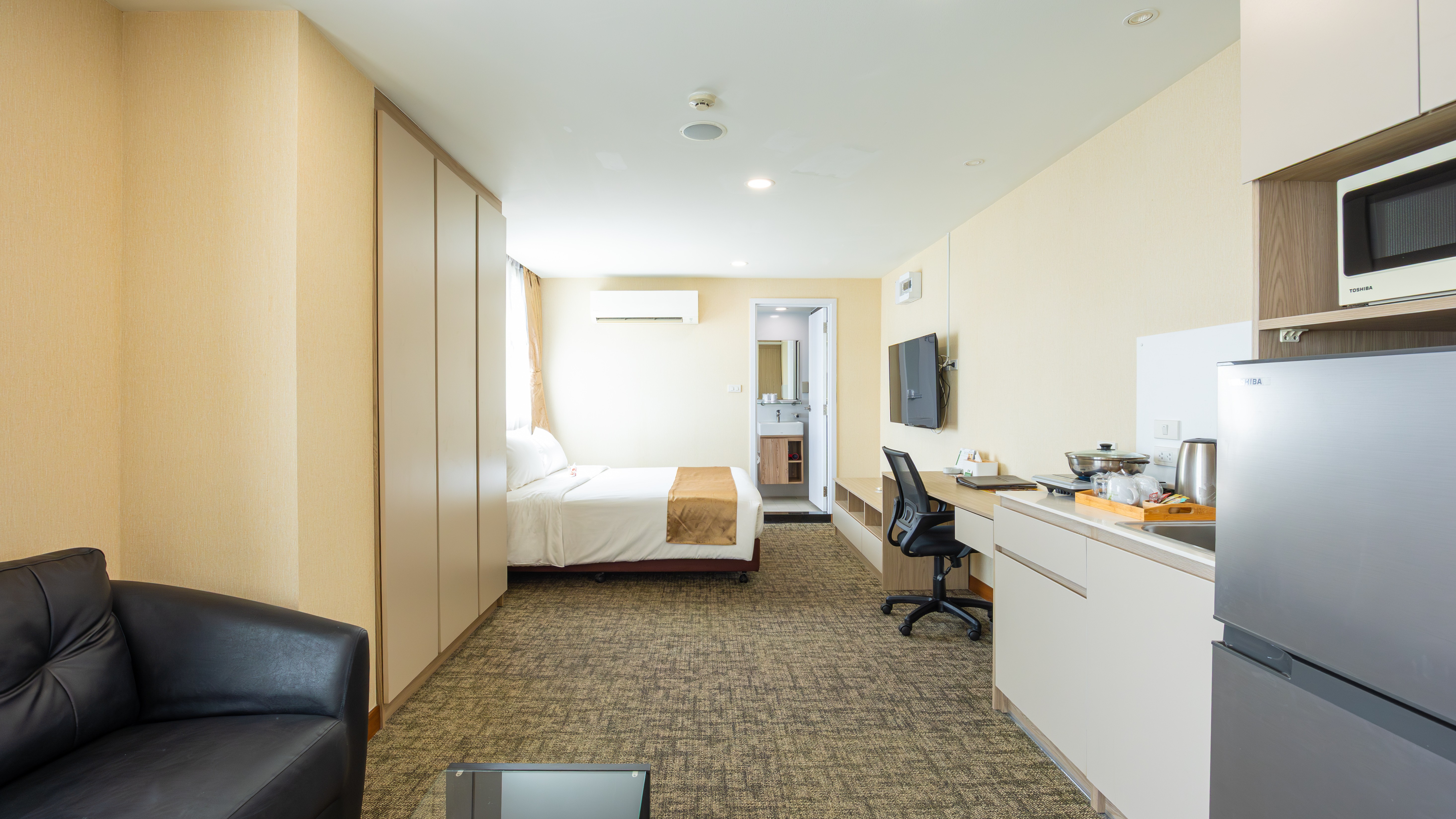 デラックスキングルーム