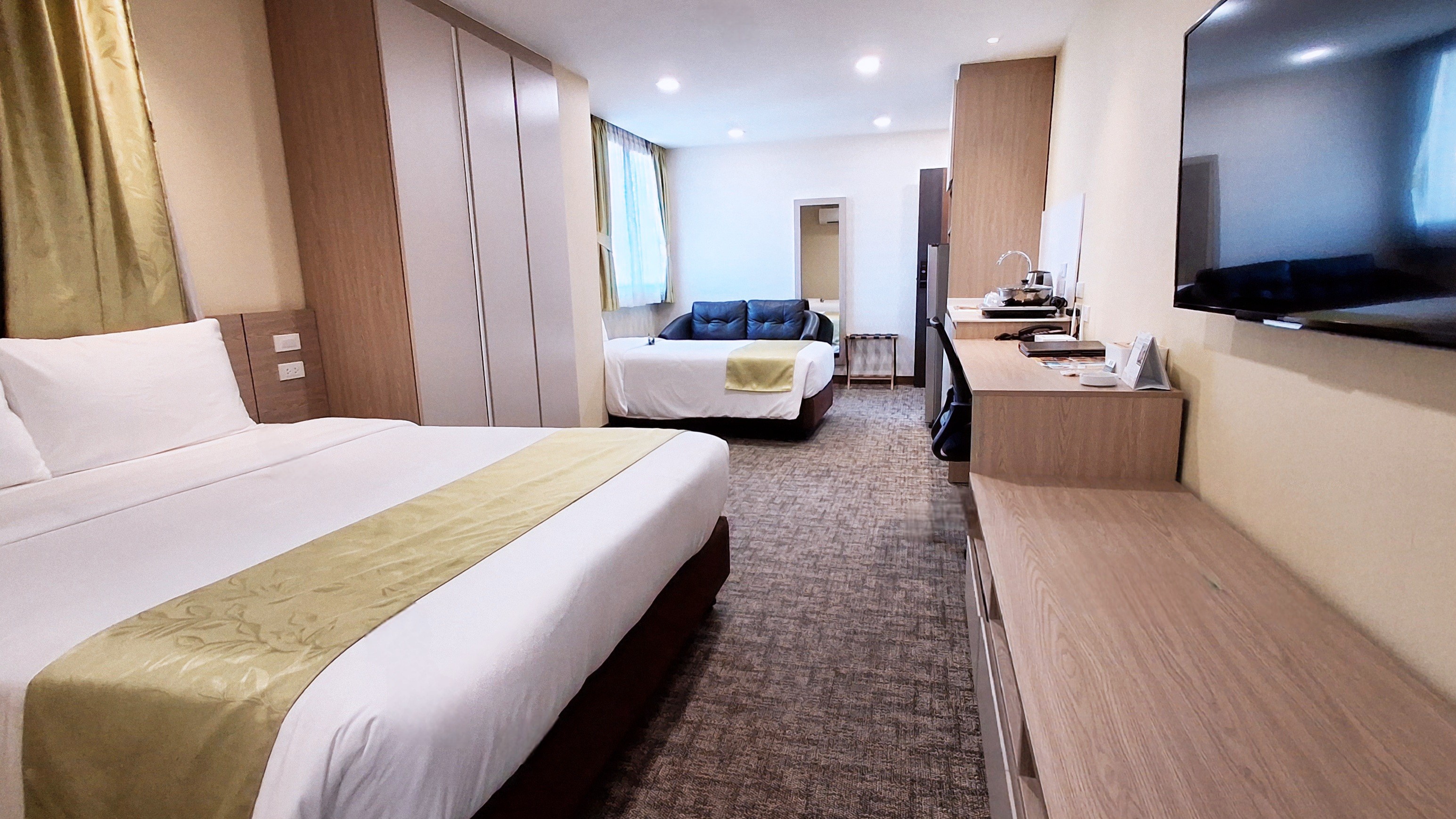 デラックストリプルルーム