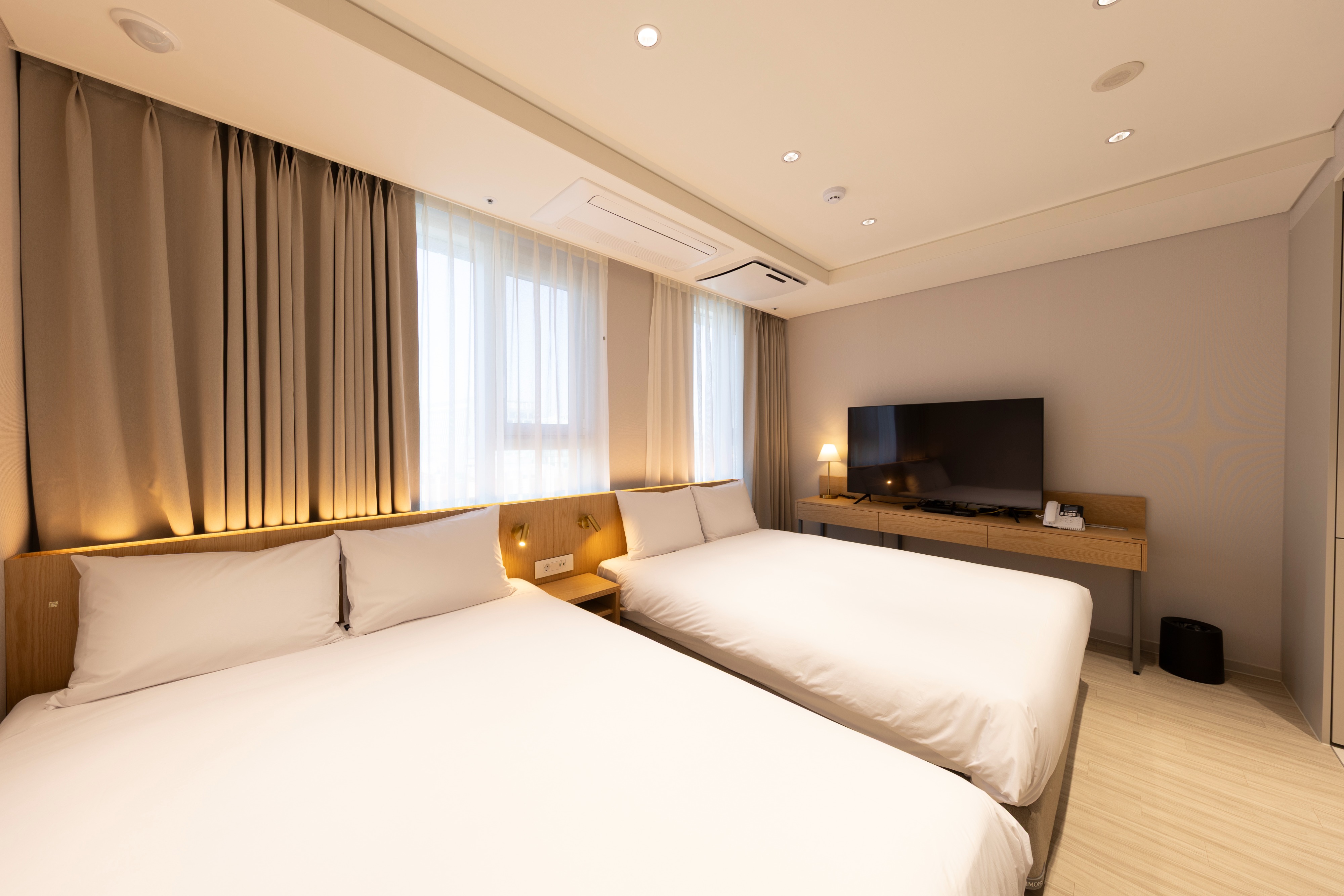 ファミリーツイン