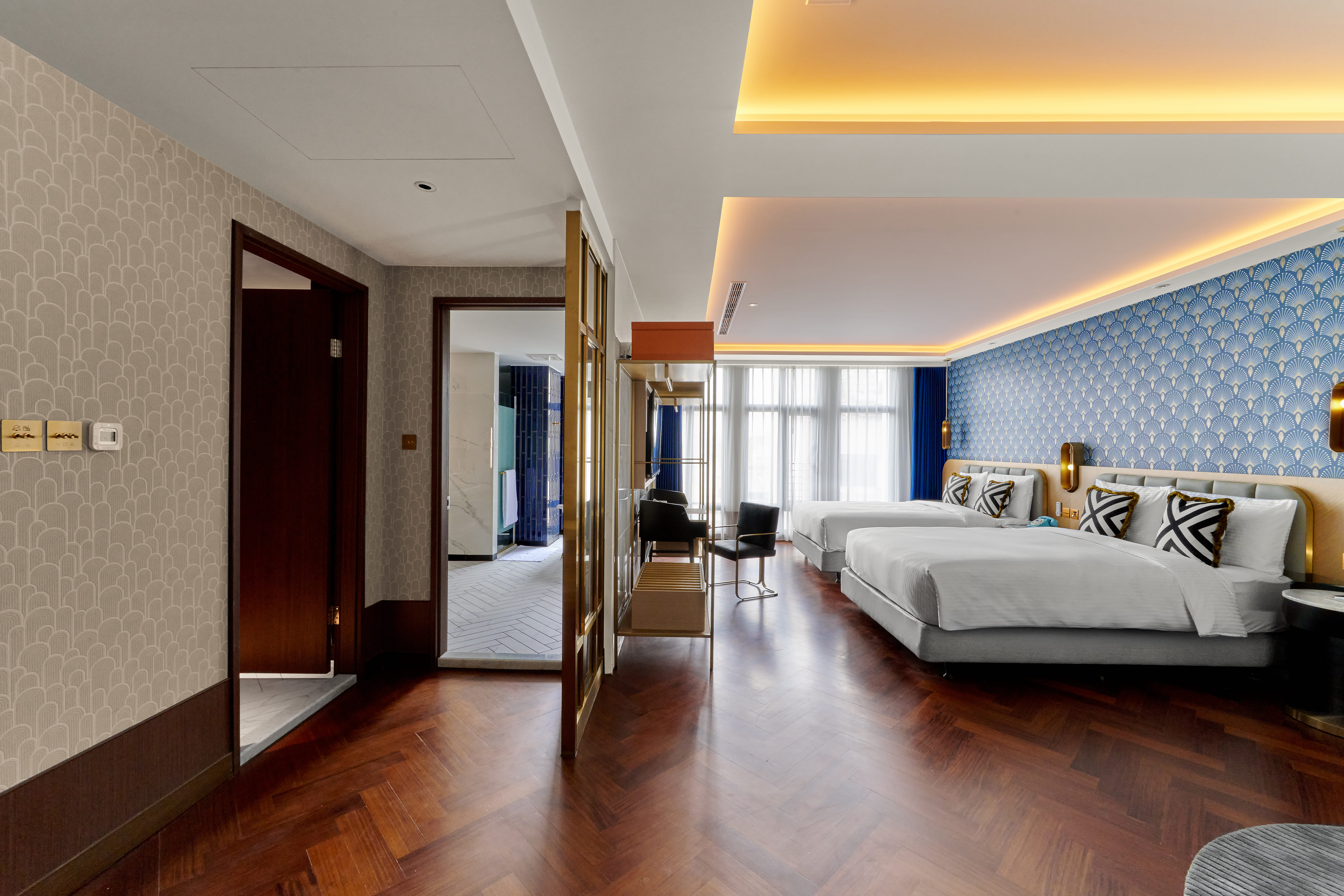 デラックスルーム