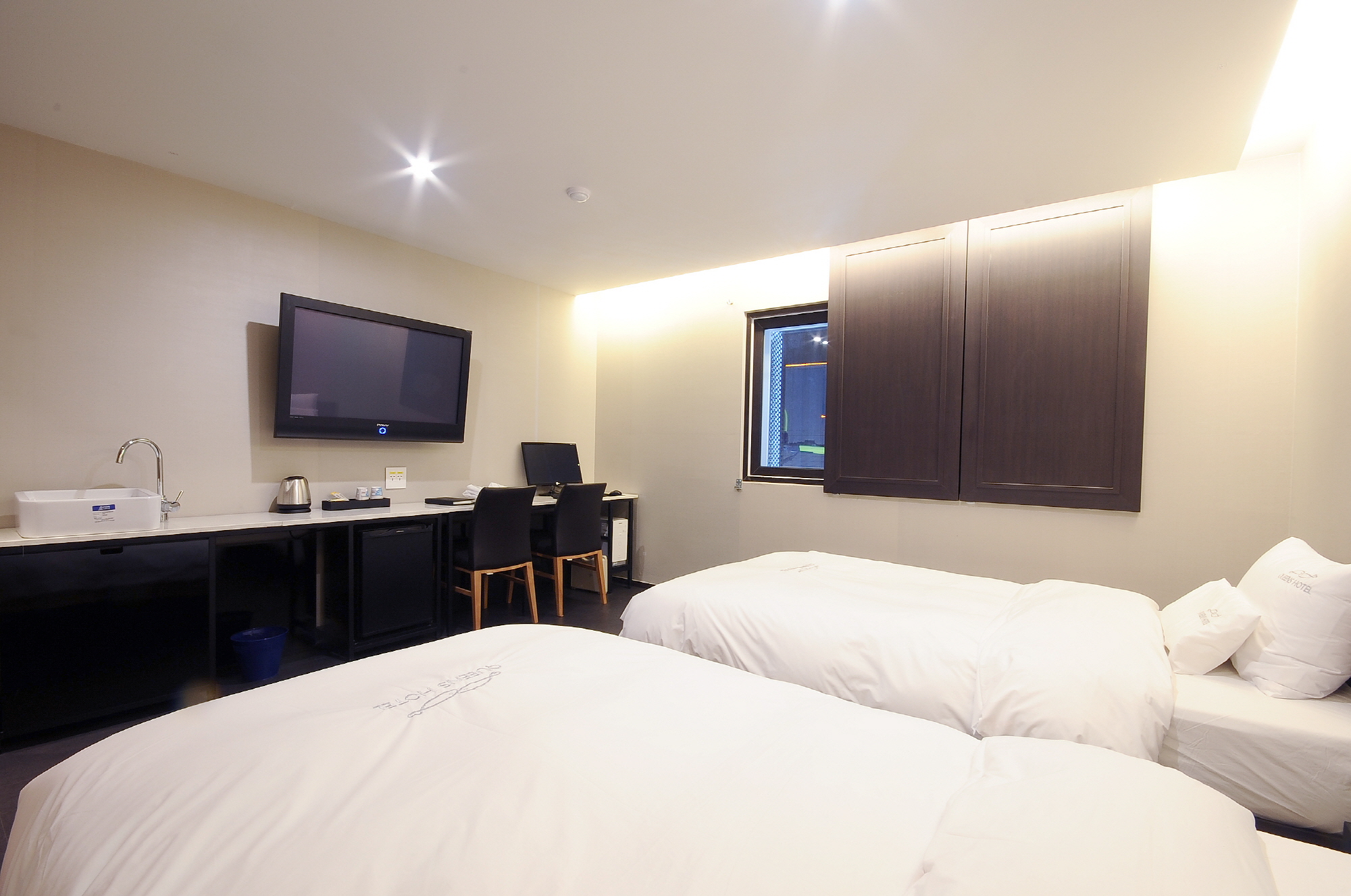 ファミリーツイン