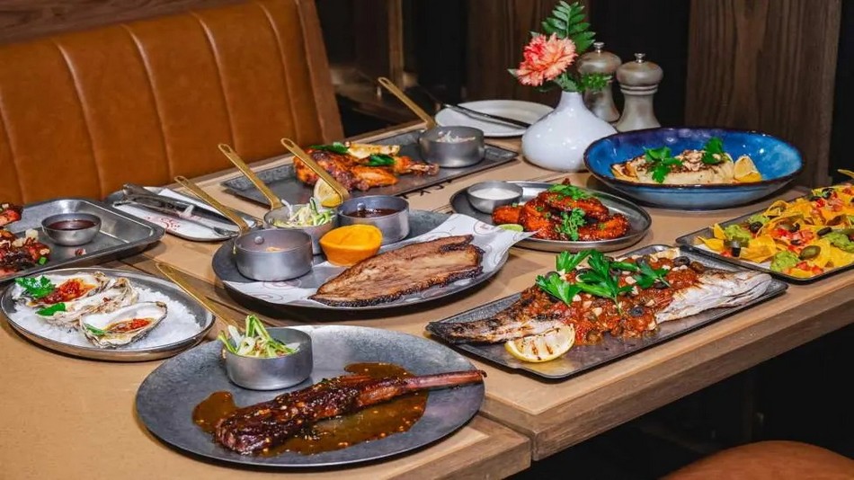 「DECKLES Smokehouse」レストラン