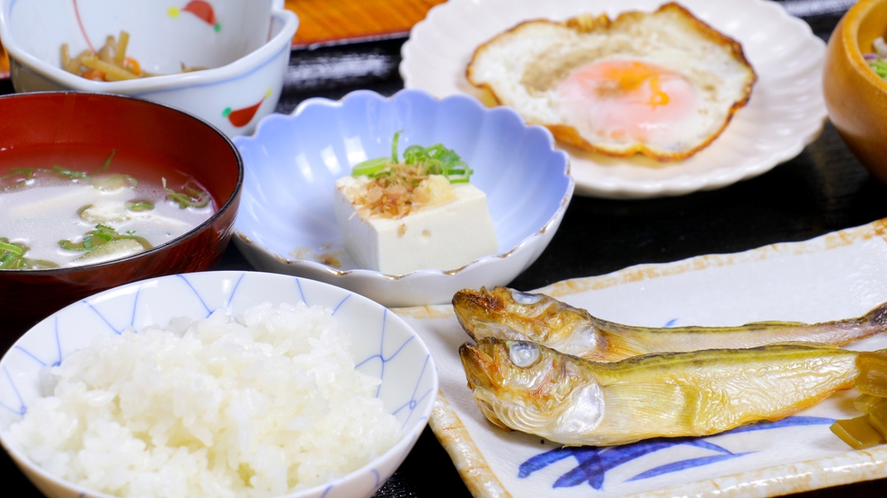 【1泊2食付き・スタンダード会席】主人厳選の旬魚を味わう定番会席♪鮮度自慢の海の幸をたっぷり満喫