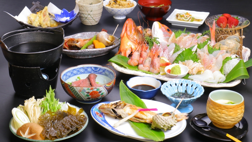 【1泊2食付き・グレードアップ会席】刺身盛りと旬魚を楽しむワンランク上♪その日一番の海の幸をご堪能