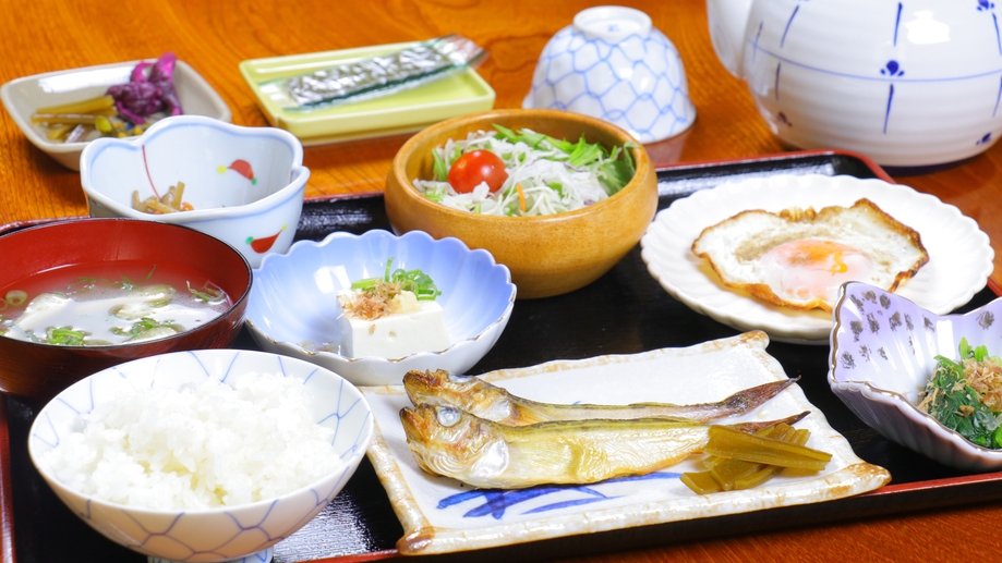 【1泊2食付き・グレードアップ会席】刺身盛りと旬魚を楽しむワンランク上♪その日一番の海の幸をご堪能