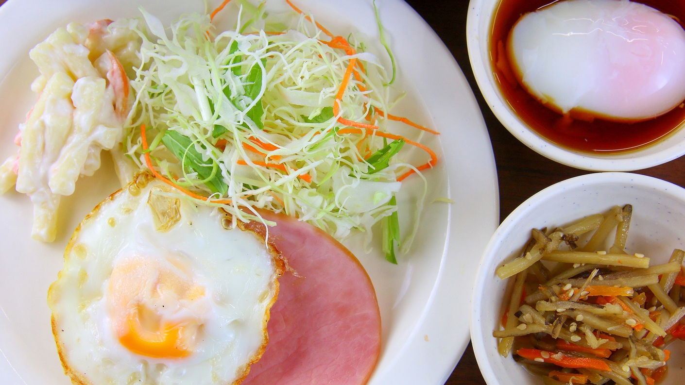 【朝食付き】おかわり自由の健康朝食で1日のスタートを♪高速Wi-Fi完備【男性専用】