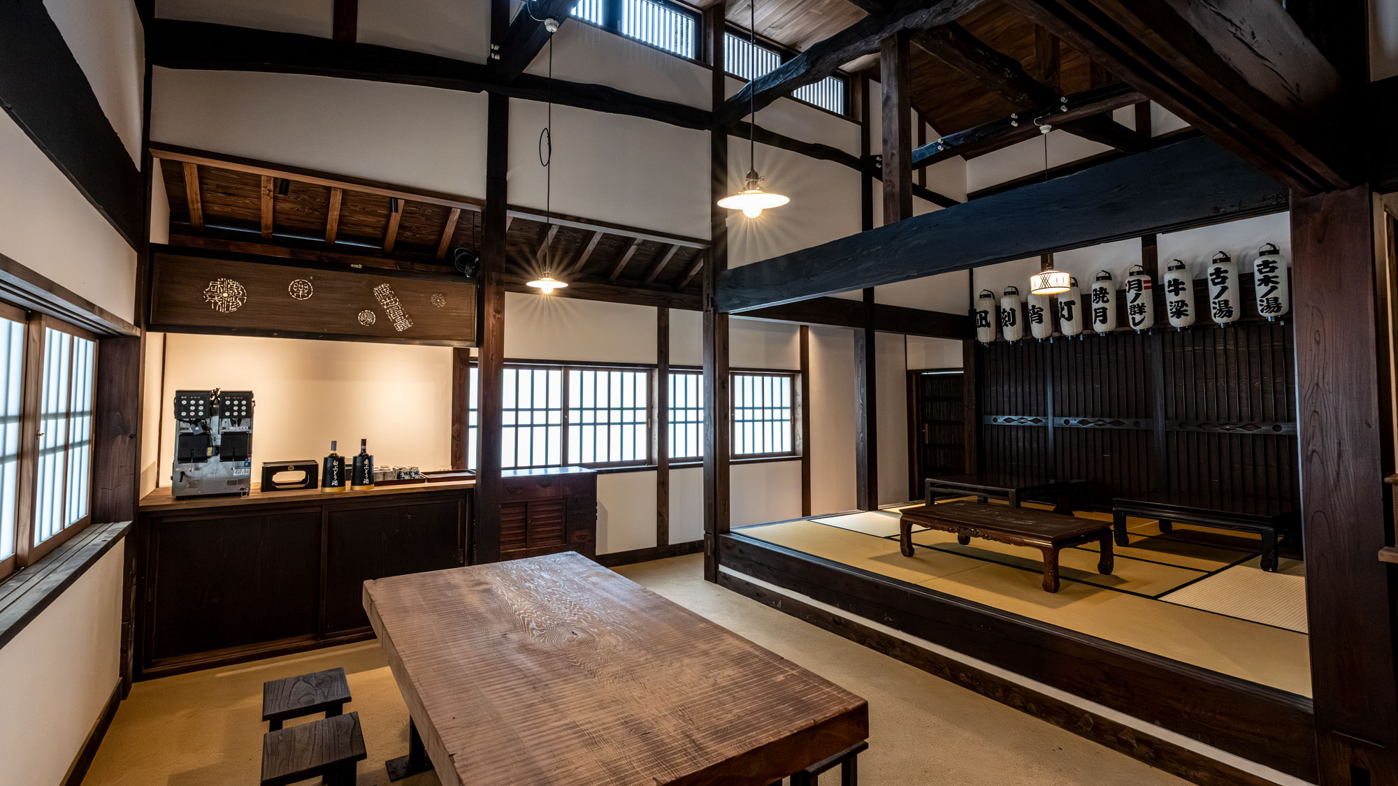 フロント「母屋」