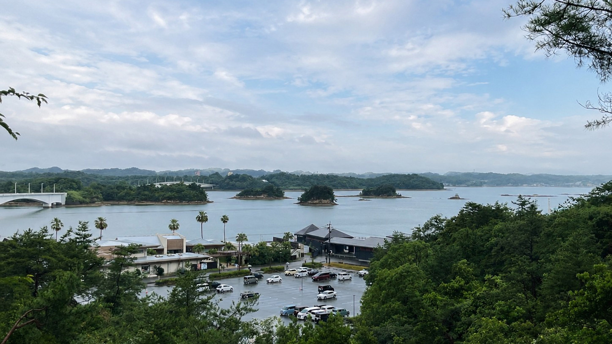 高台に佇むコテージ☆本館の温泉も入れちゃう♪【素泊り】