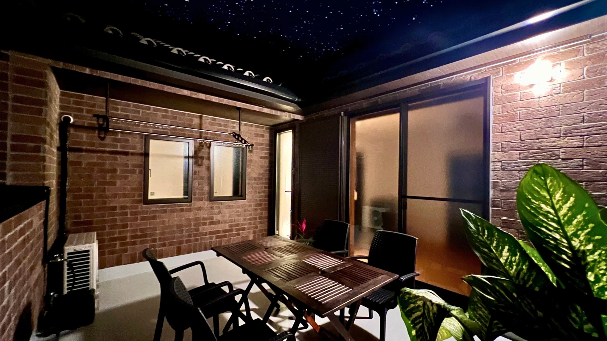 星空を眺めながら寛げるテラス