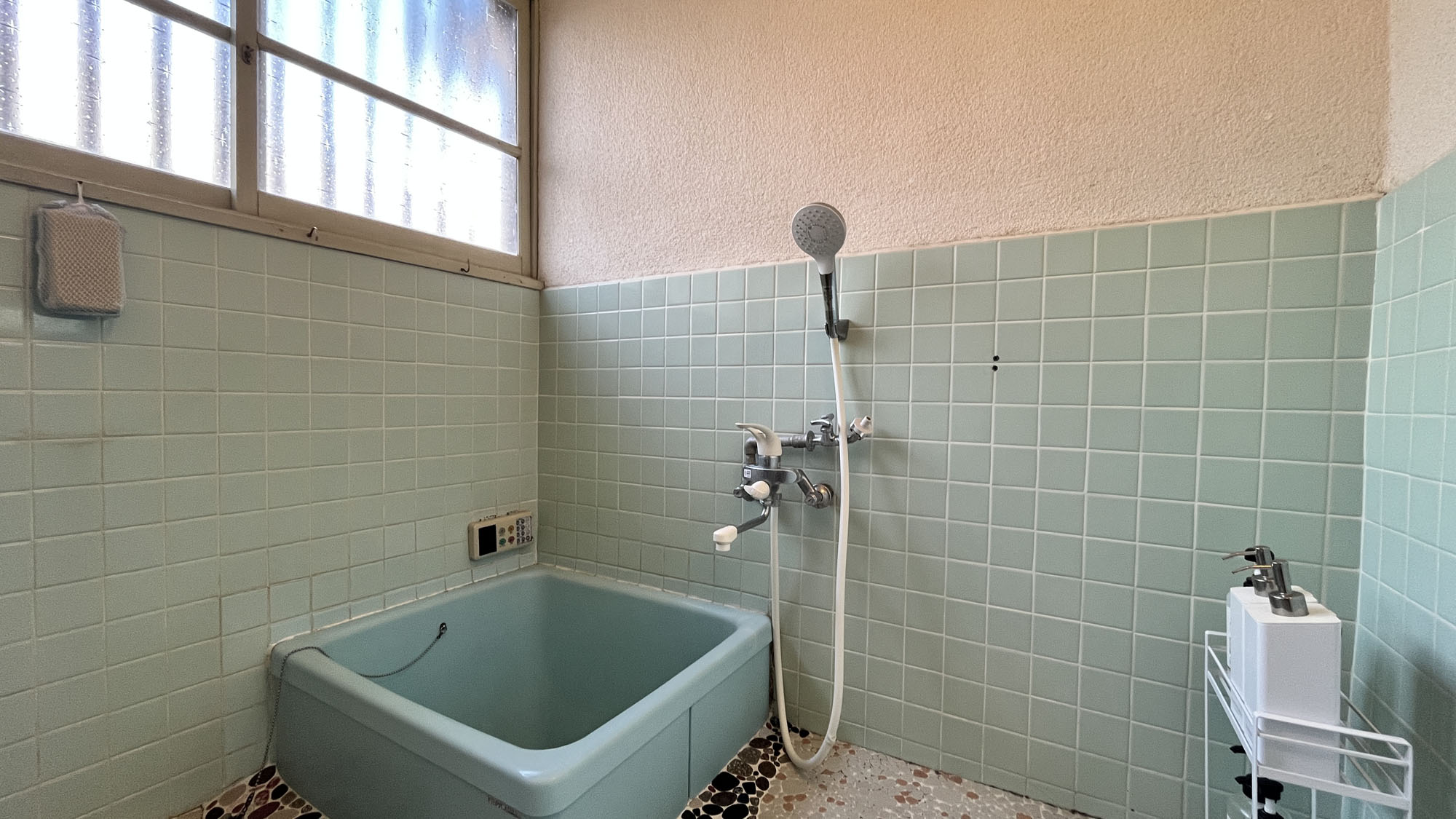 【室内】レトロな雰囲気のお風呂