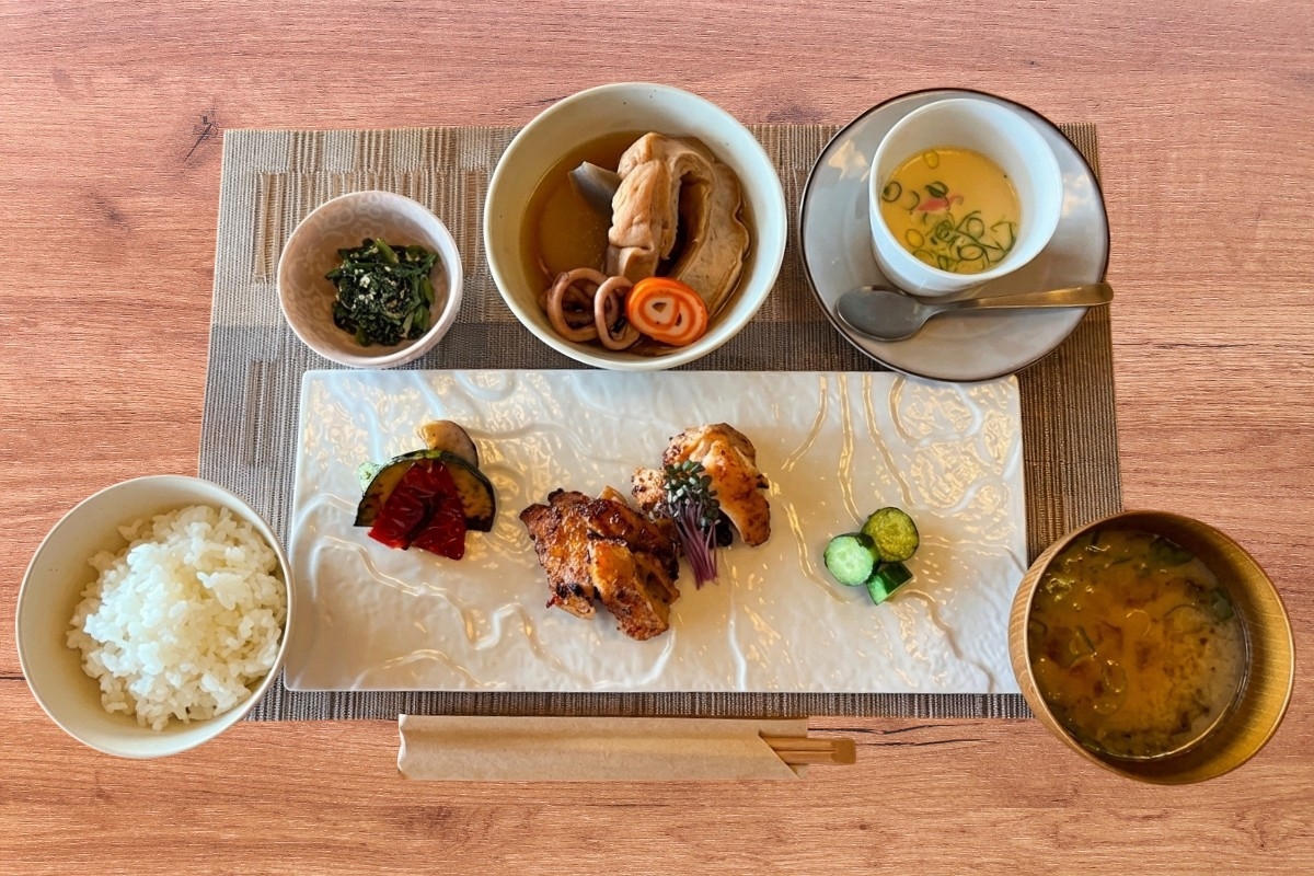 【夕食は能登海里定食★夕朝食付プラン】空港より車で5分！能登のあかりを灯す古民家★アウトバス・トイレ