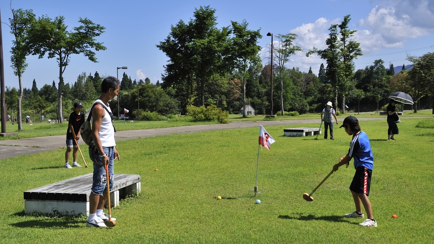 【グラウンドゴルフ】初心者から上級者まで楽しめる、公認5コース40ホール、特設2コース16ホール。