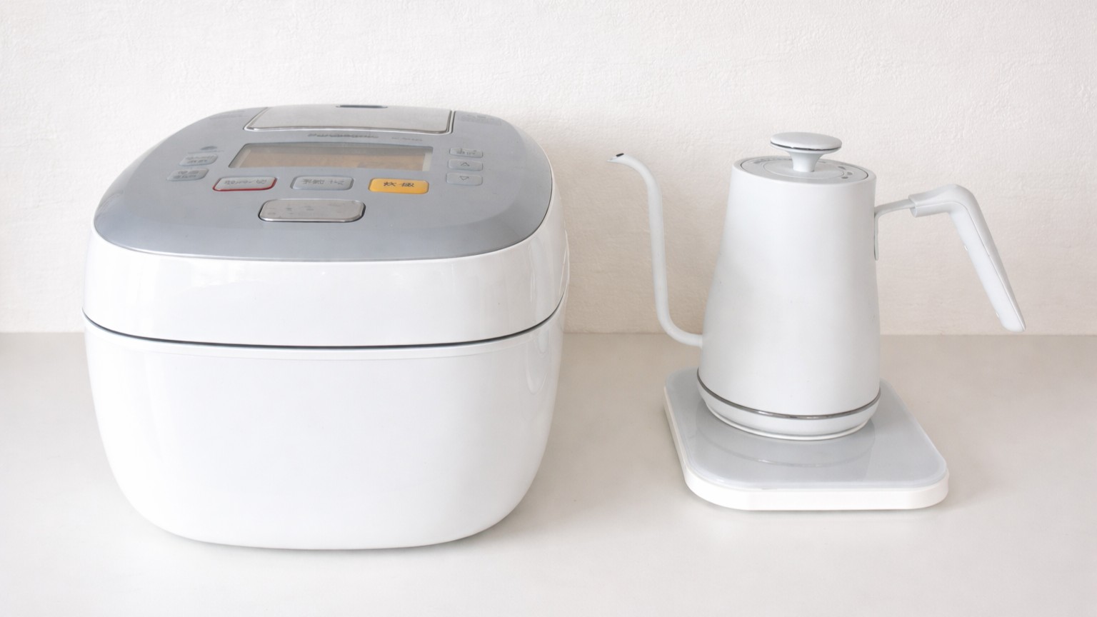 キッチン／炊飯器や電気ケトルなど、長期滞在にも便利な設備をご用意。※イメージ