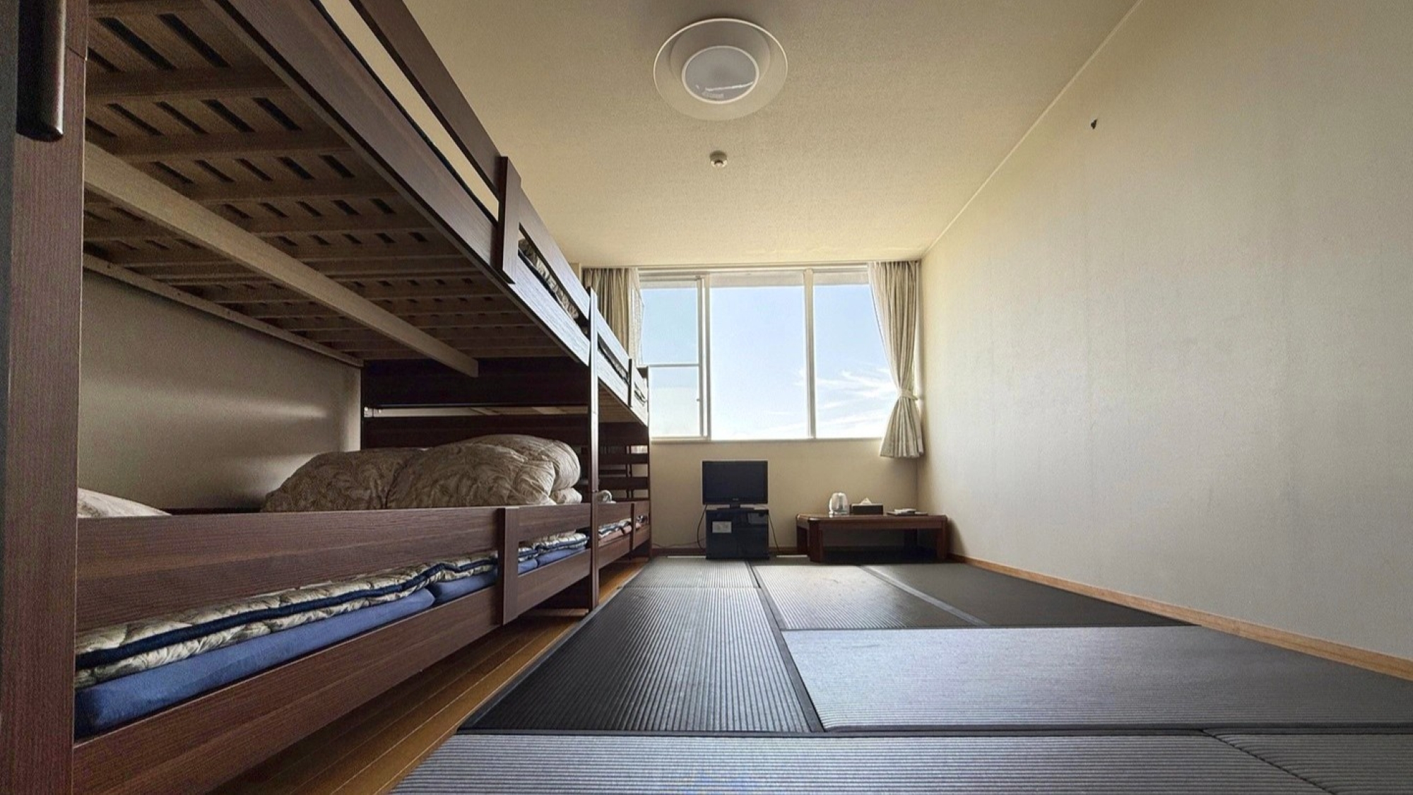 3階和室7.5畳（2段ベッド2組）／一例