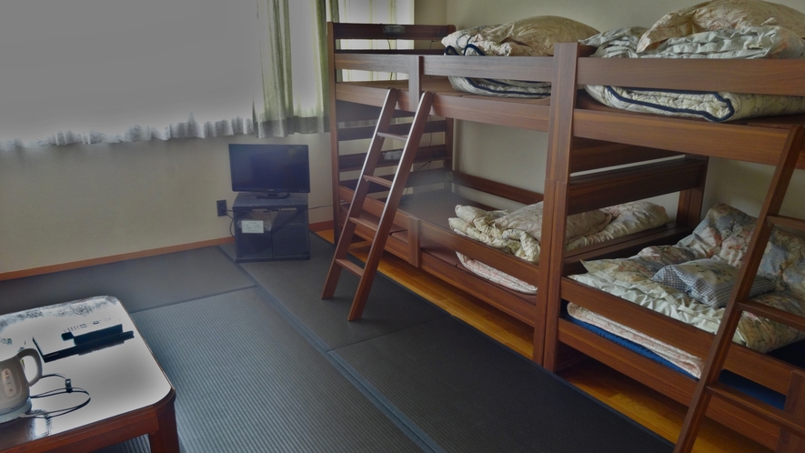 3階和室7.5畳（2段ベッド2組）／一例