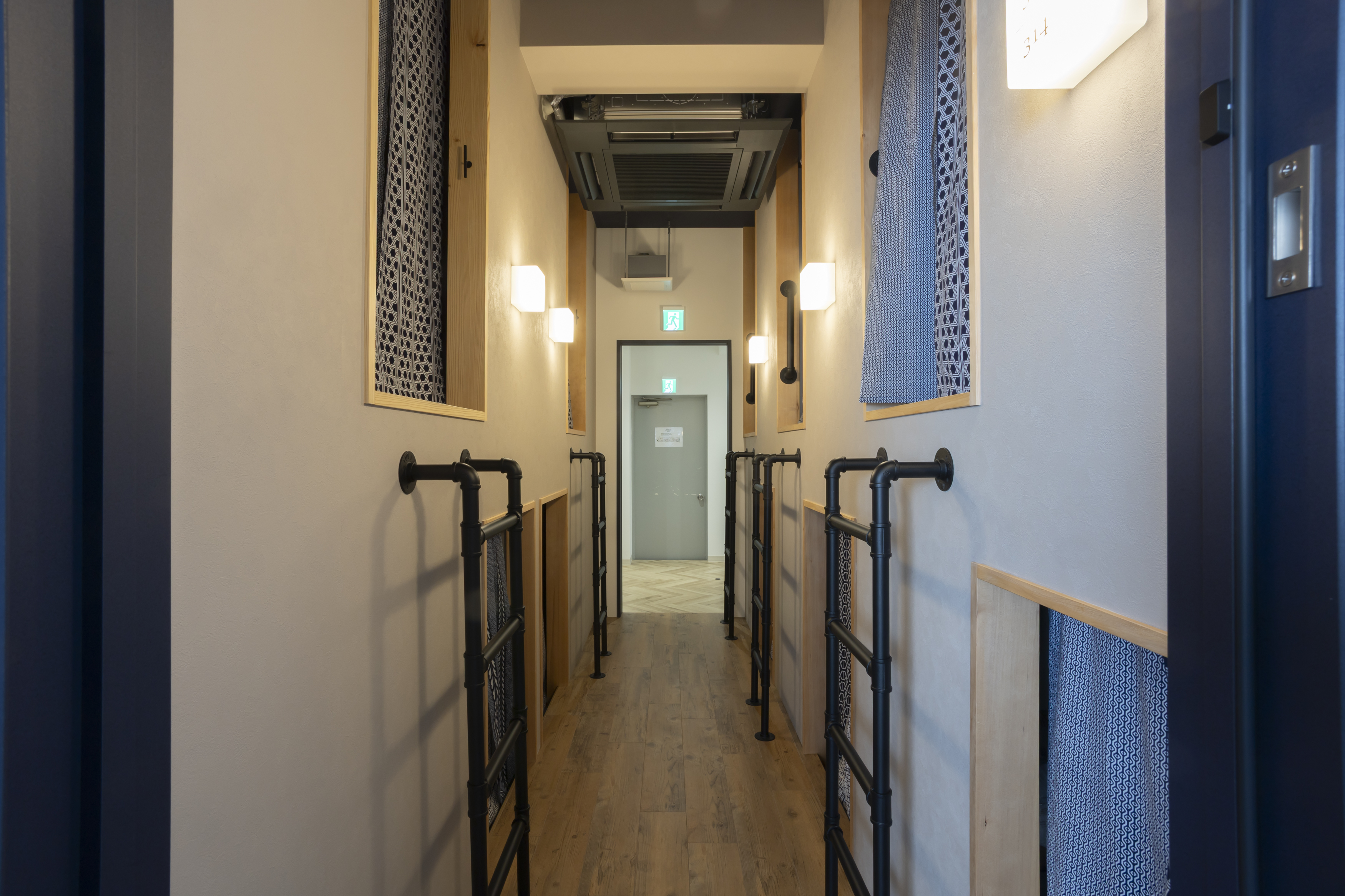 4F 女性専用エリアお部屋入り口