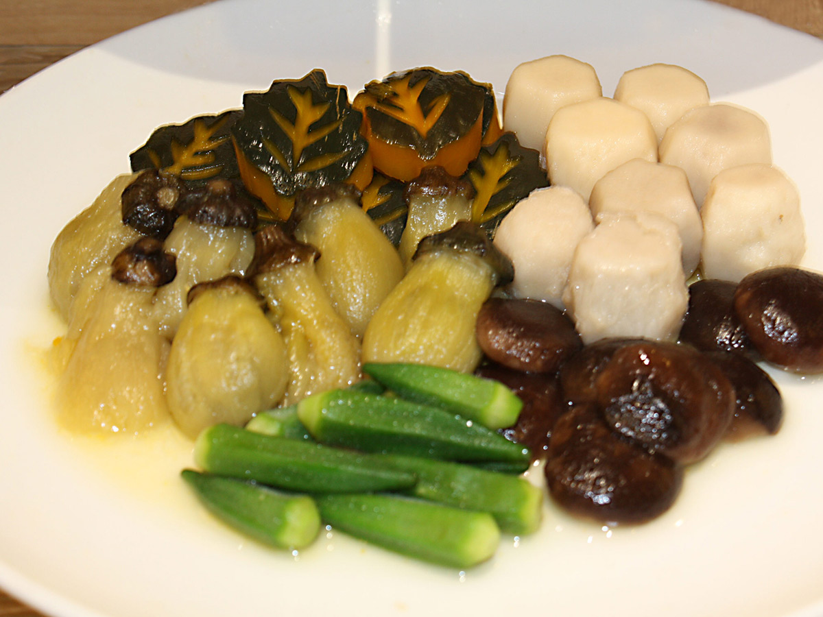 ≪バイキング≫鹿児島の郷土料理煮しめ