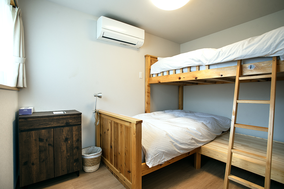 2F Twin Room