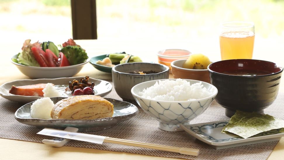 【1泊朝食のみ】朝食を食べて元気に出発！高原ステイ