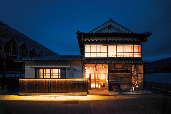 【素泊まり】気の合う仲間と楽しむ内子まち歩き旅