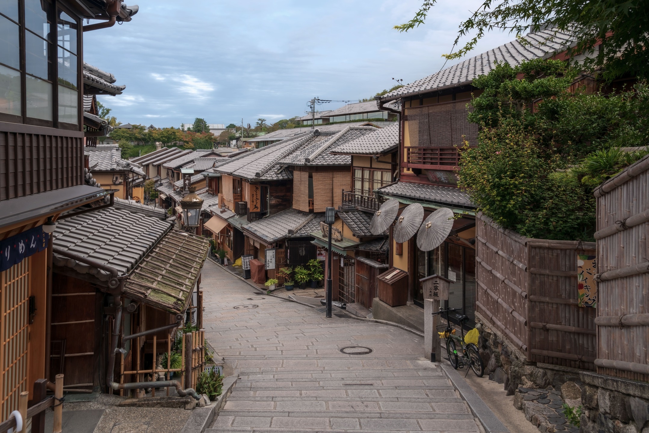 【素泊まり】京都の特等席で、遊ぶ。祇園の名店・食べ歩きを楽しむフリースタイルステイ