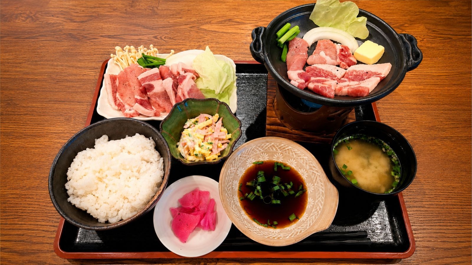 【選べる夕食｜海鮮丼or鉄板焼き】厳選された三重の味覚を贅沢に楽しむ一泊夕食付きプラン