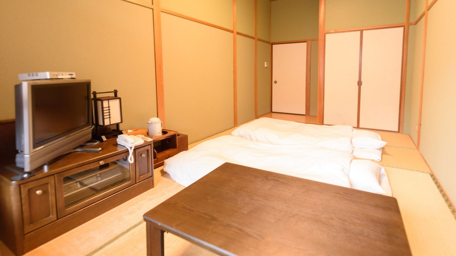 和室五人部屋