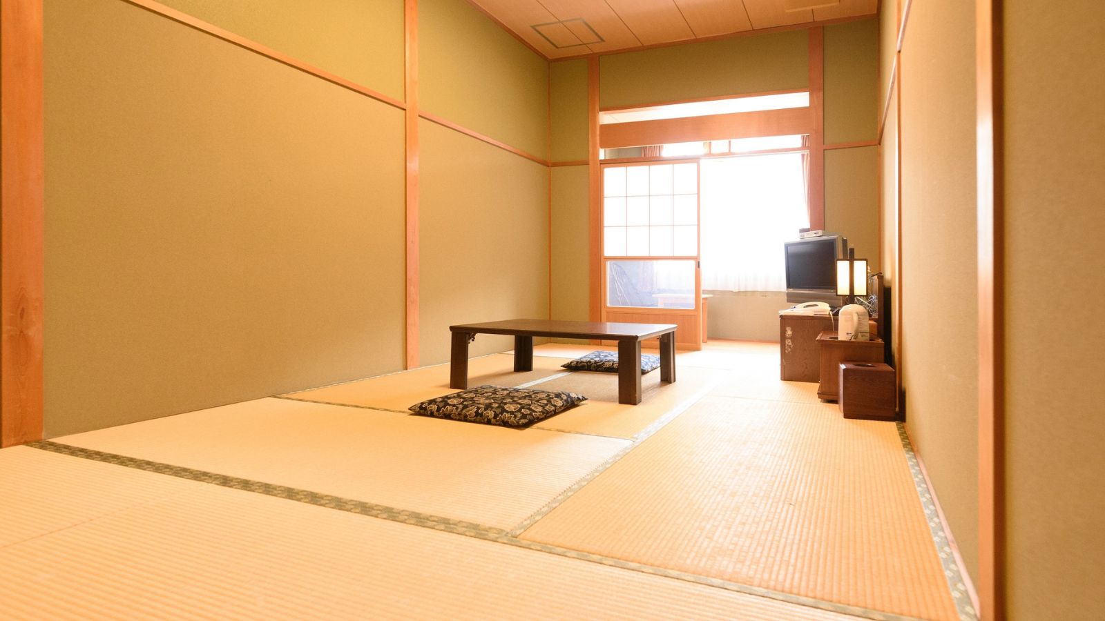 和室三人部屋