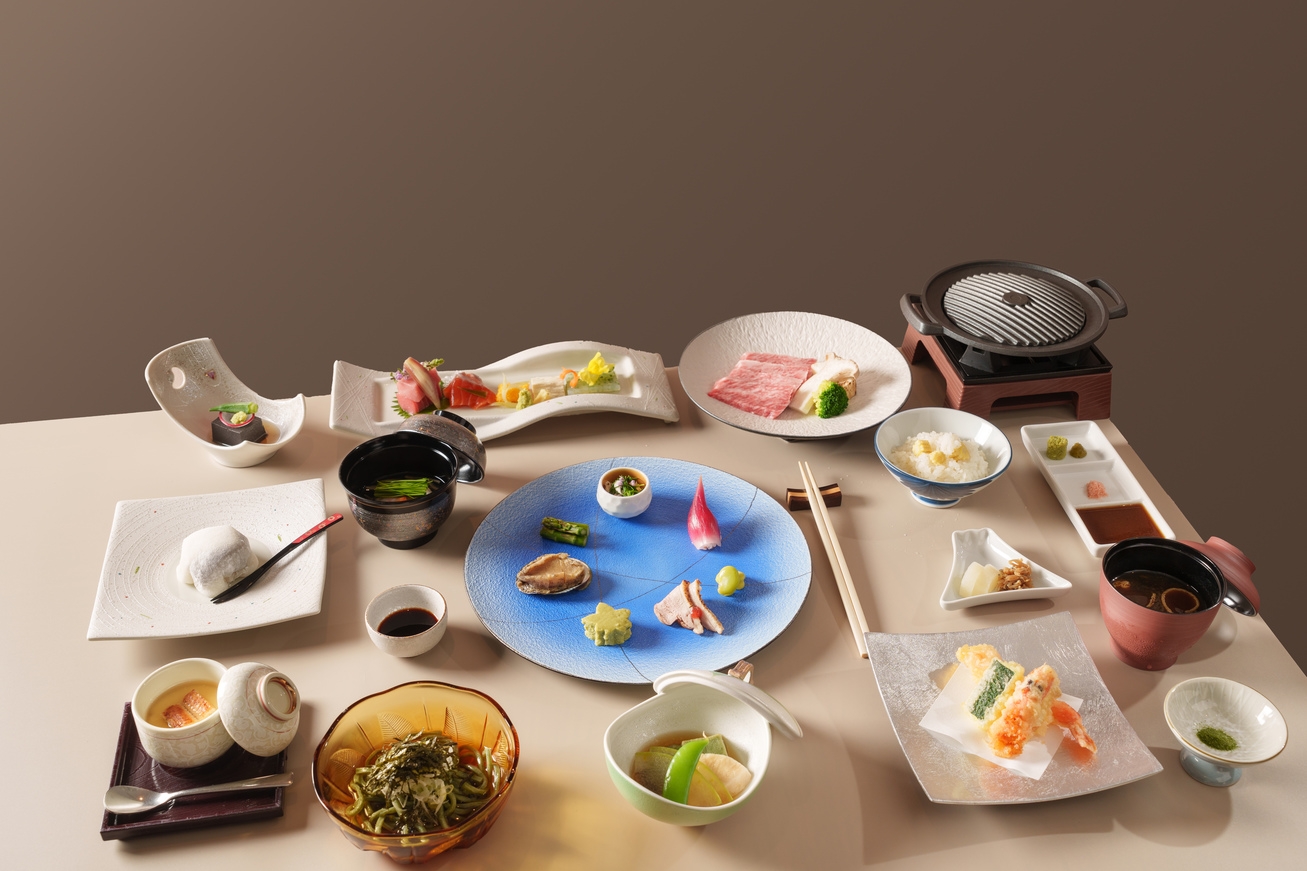 【グランドオープン記念】1日2室限定◆癒しヨガレッスン付◆旬の会席料理と天然温泉◆一泊朝夕食付き