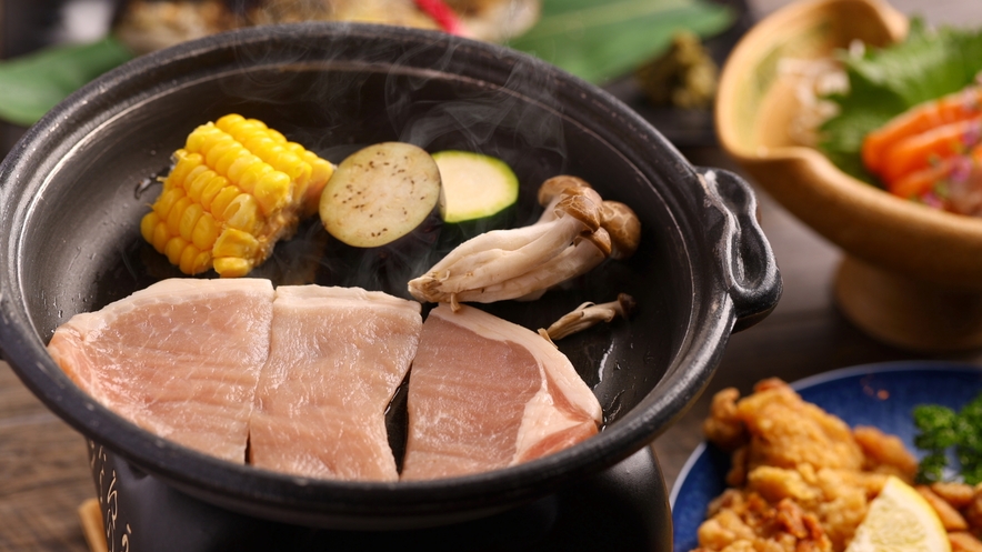 ＼冬季限定1泊2食付き最安値／お一人様平日12，380円（税込み）〜◆ご夕食は信州産豚肉の陶板焼き