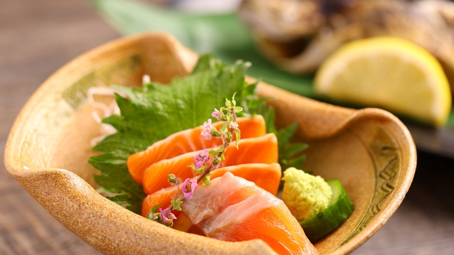 ＼冬季限定1泊2食付き最安値／お一人様平日12，380円（税込み）〜◆ご夕食は信州産豚肉の陶板焼き