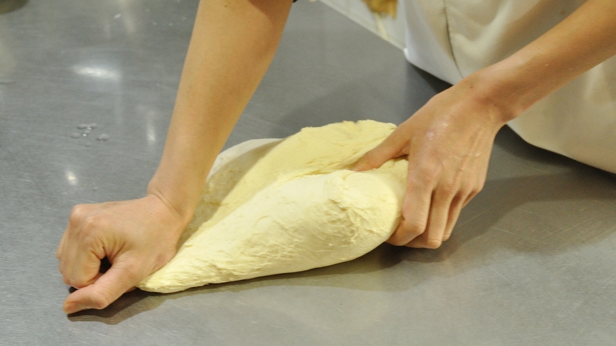 洋食のパン作り