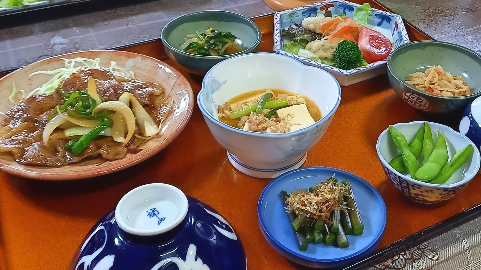 【17時後チェックイン〜翌朝８時半前チェックアウト・平日時短２食付きプラン】駐車場、洗濯機無料