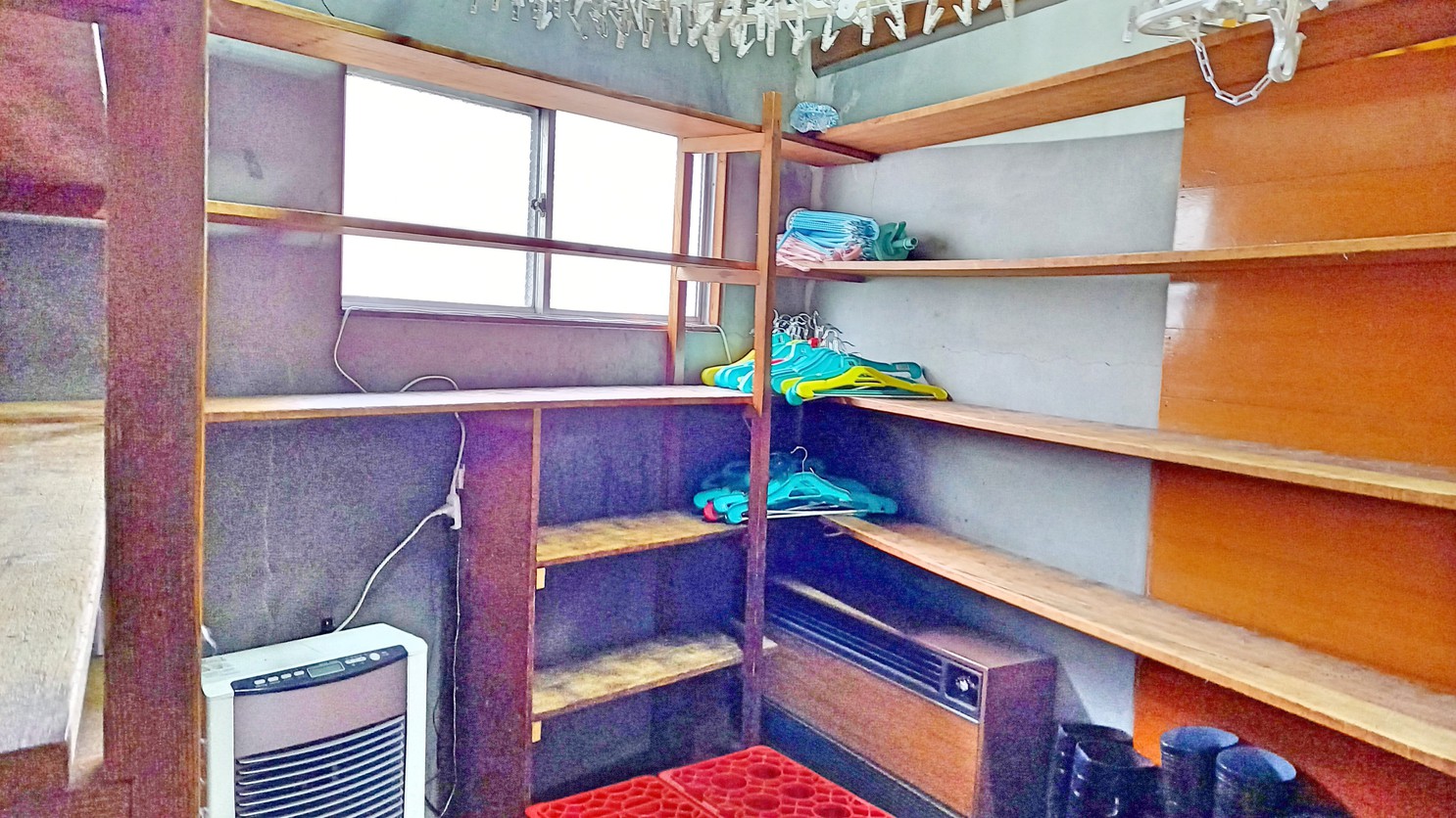 【17時後チェックイン〜翌朝８時半前チェックアウト・夏季時短素泊まり】コンビニ徒歩５分、洗濯機無料