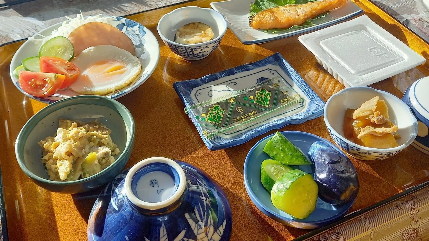 【南魚沼産コシヒカリ朝食付プラン】JR石打駅の近くです。コンビニ徒歩５分。清津峡、上越国際、石打。