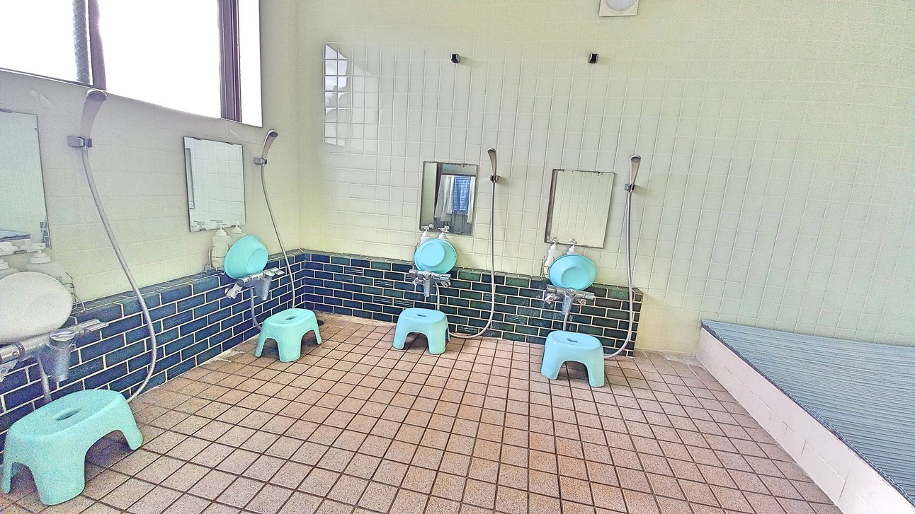 【素泊まりプラン】JR石打駅の近くです。スキー、スノボ、ビジネスにどうぞ。コンビニ徒歩５分。