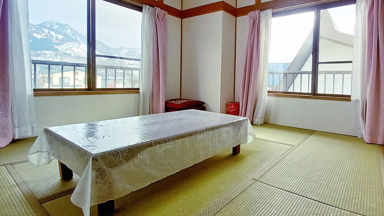 春の客室　８畳