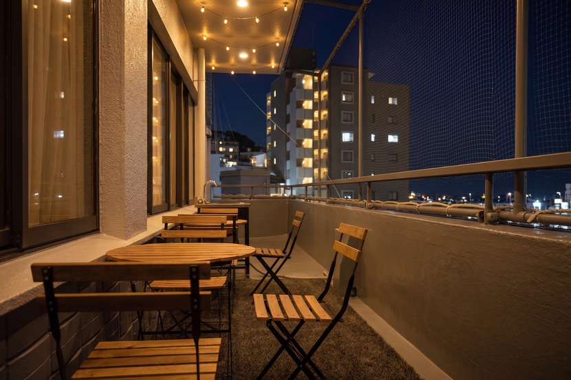《Six single bed room》terrasse