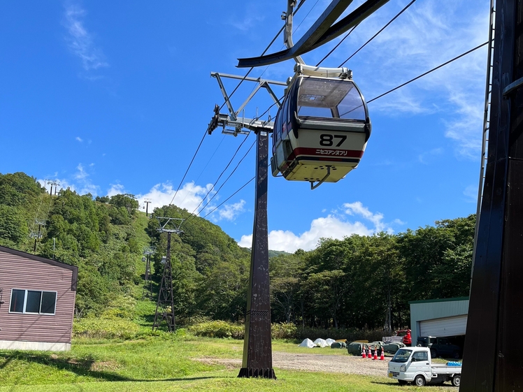 【朝食つき】＜夏のゴンドラチケット付き＞この季節だけの絶景！羊蹄山など雄大な自然を一望