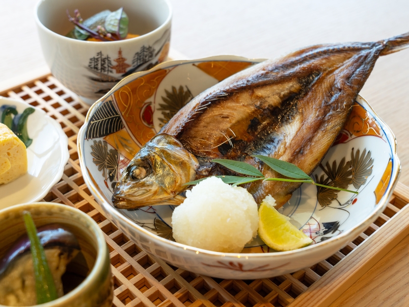 【朝食付き】ゆっくり目覚める里山の朝｜あわいの朝ごはん