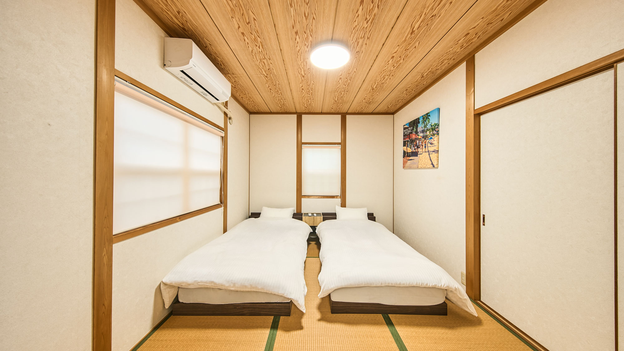寝室：シングルベッド2台