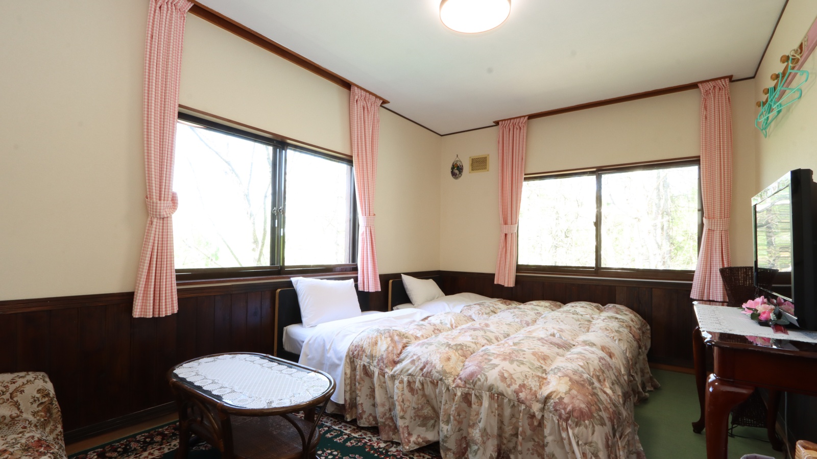 ツインルーム（バス付）